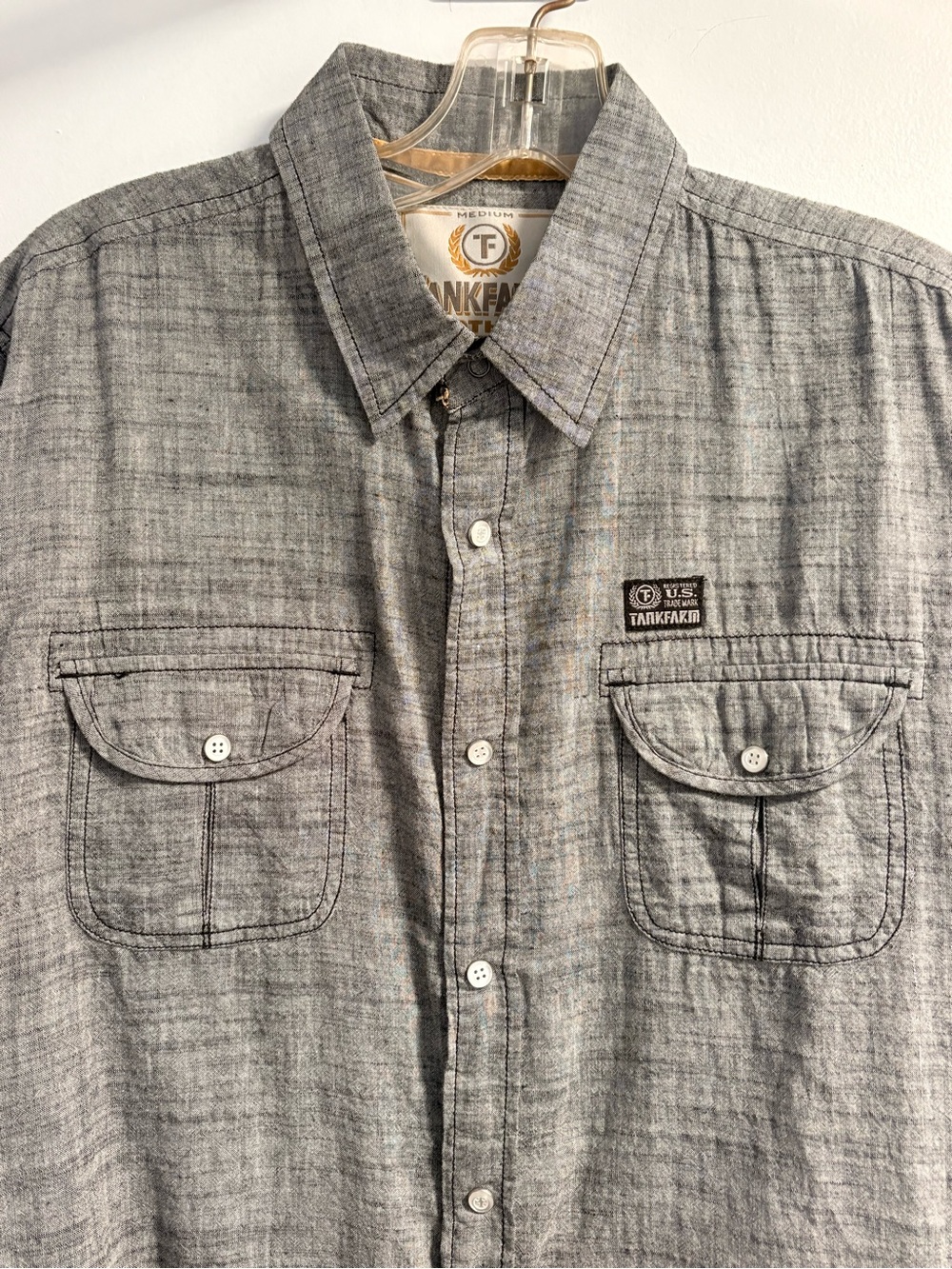 Men's Gray Long-Sleeve Button-Up Shirt Size Medium - Picture 2 of 4